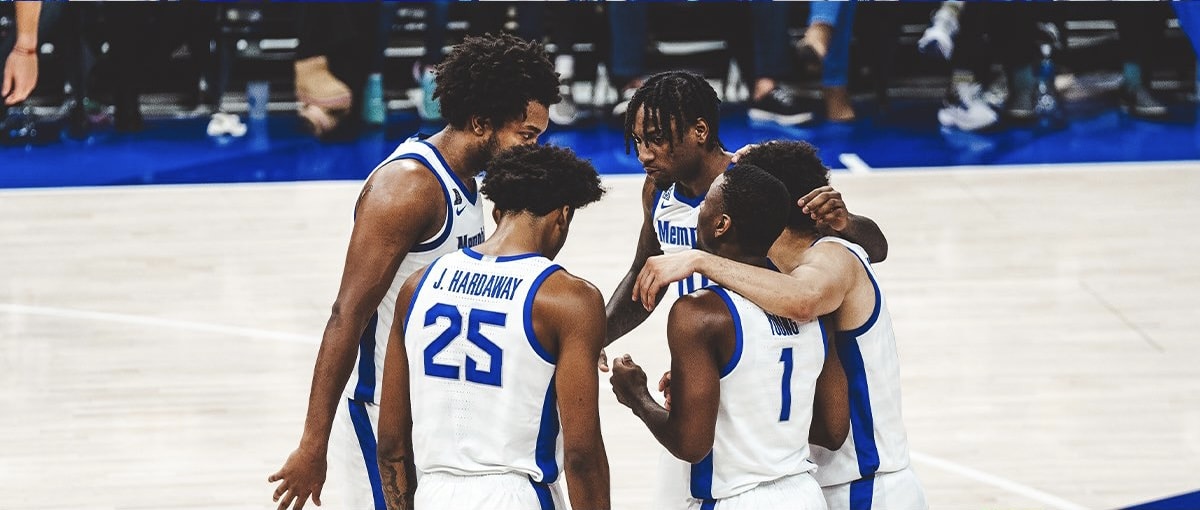 Featured image for “Memphis basketball misses out on AP Top 25 ranking for second straight week.”