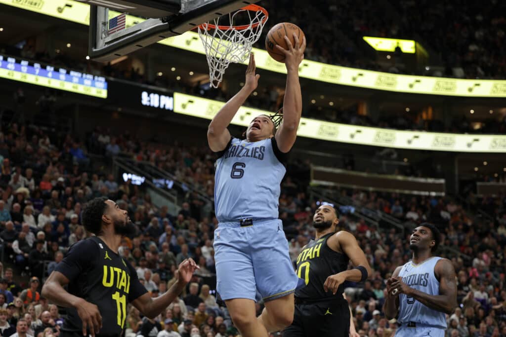 WATCH: Grizzlies Player Dominates Summer Pro-Am - Sports